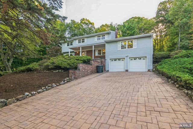 43 WOLFE DR, WANAQUE, NJ 07465, photo 1 of 30