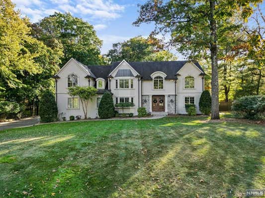 8 CANTERBURY CT, UPPER SADDLE RIVER, NJ 07458 - Image 1