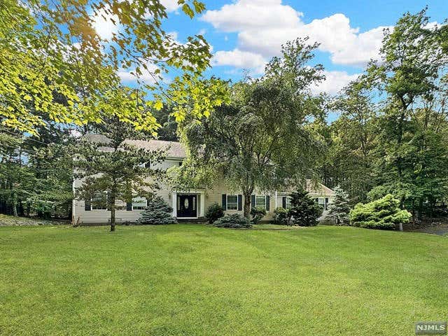 4 ADAMS RD, SADDLE RIVER, NJ 07458, photo 1 of 30