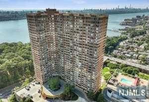 100 OLD PALISADE RD APT 4005, FORT LEE, NJ 07024 - Image 1