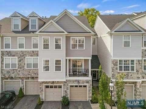 164 GEORGE RUSSELL WAY, CLIFTON, NJ 07013 - Image 1