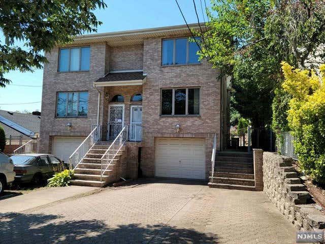 106A E CENTRAL BLVD, PALISADES PARK, NJ 07650, photo 1 of 10