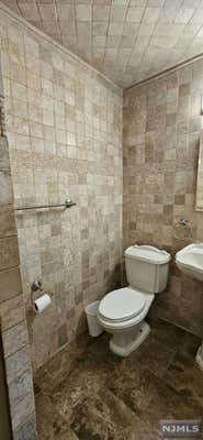 8800 BOULEVARD E APT 8B, NORTH BERGEN, NJ 07047, photo 4 of 22