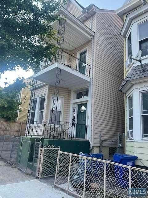 209 PARK AVE, PATERSON, NJ 07501, photo 1