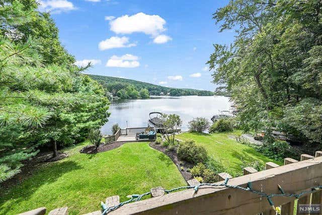 377 LAKE SHORE DR, WEST MILFORD, NJ 07421, photo 1 of 48