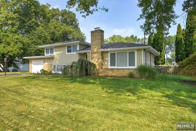 221 POPLAR AVE, POMPTON LAKES, NJ 07442, photo 1 of 46