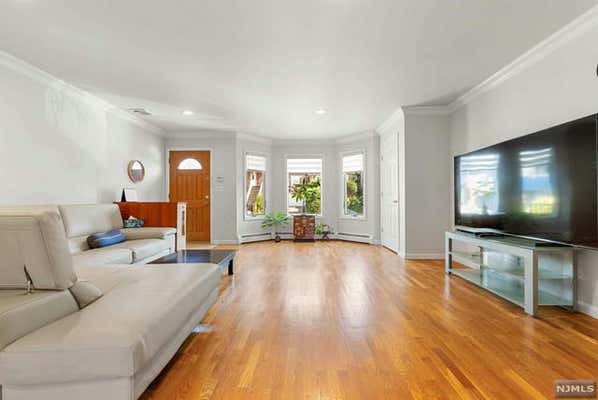 525B ROFF AVE, PALISADES PARK, NJ 07650 - Image 1