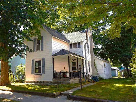 516 WACHTEL AVE, PETOSKEY, MI 49770 - Image 1