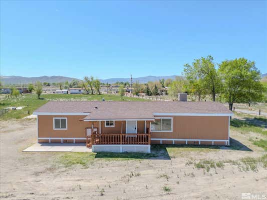 1045 FREMONT ST, FERNLEY, NV 89408, photo 4 of 40