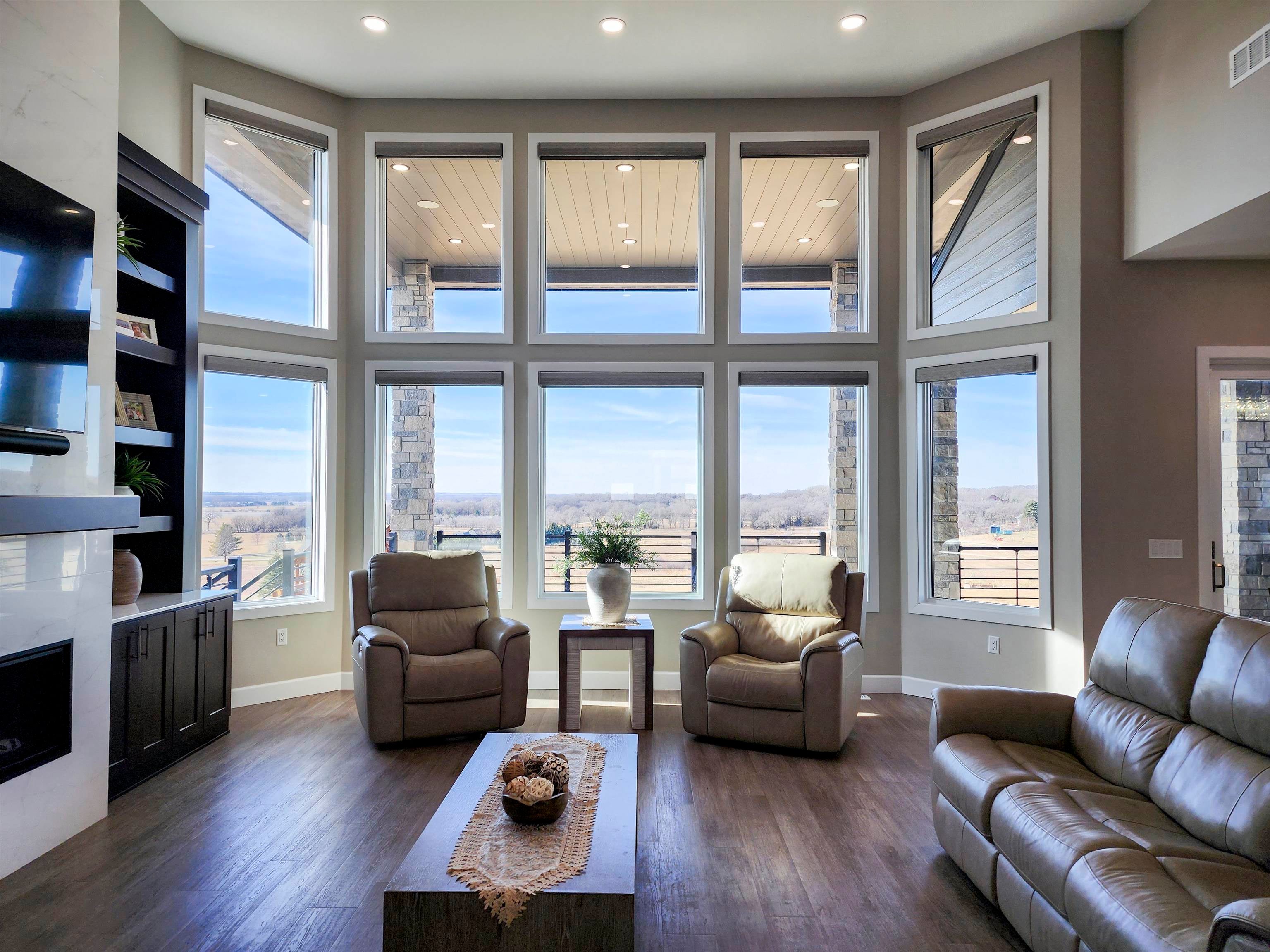 Norfolk, Nebraska, 68701, United States, 6 Bedrooms Bedrooms, ,6 BathroomsBathrooms,Residential,Active,2014968