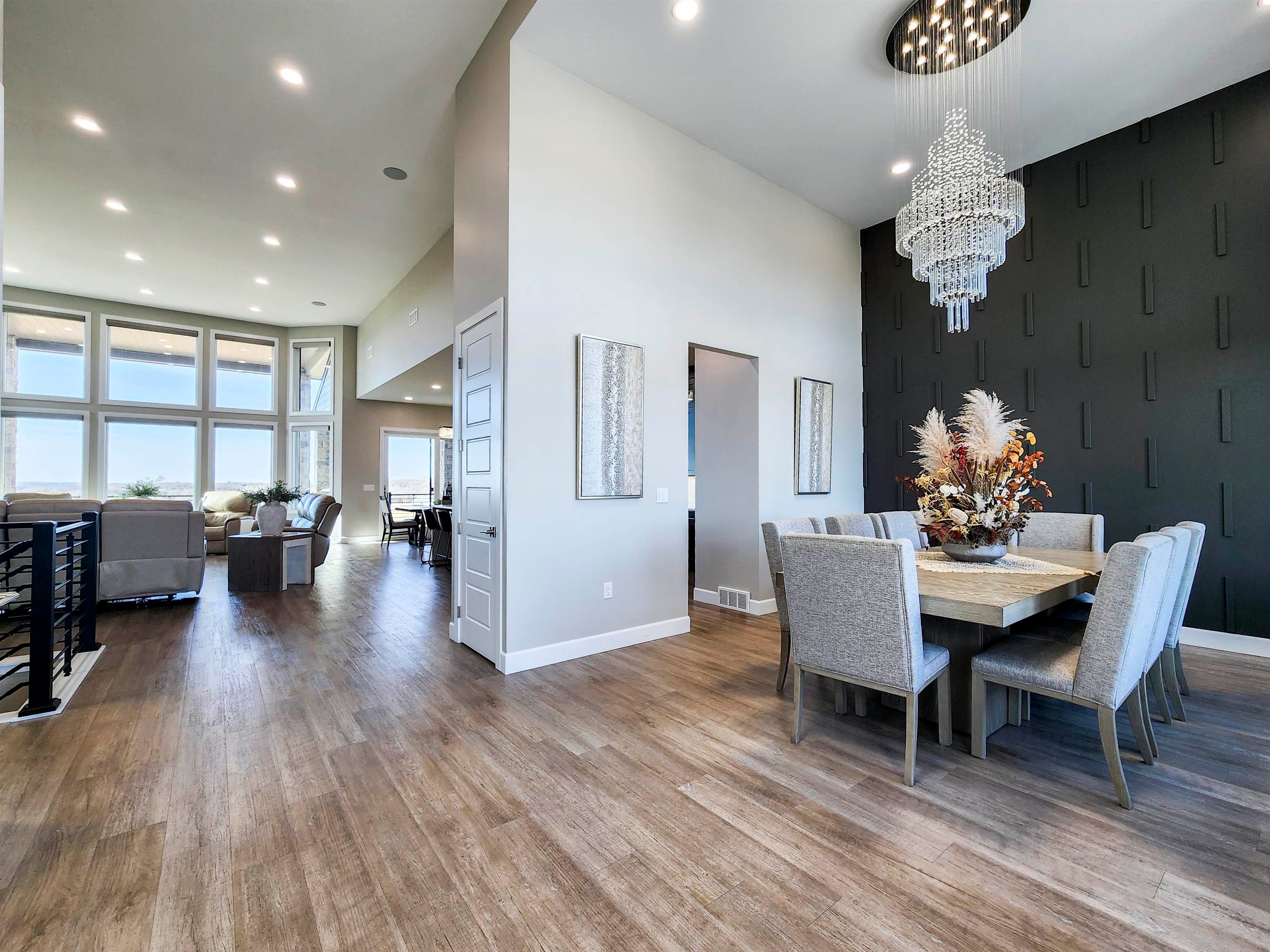 Norfolk, Nebraska, 68701, United States, 6 Bedrooms Bedrooms, ,6 BathroomsBathrooms,Residential,Active,2014968