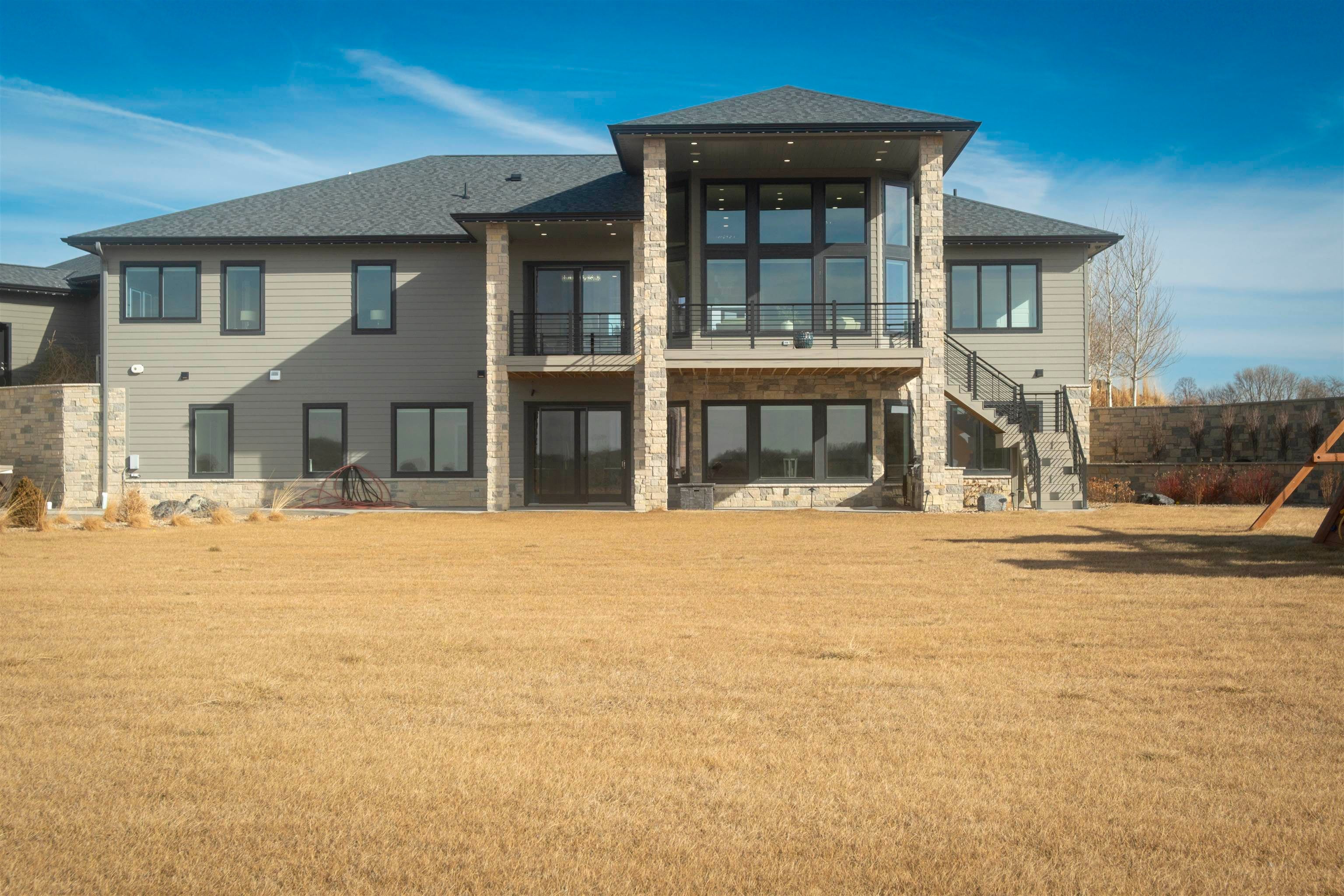 Norfolk, Nebraska, 68701, United States, 6 Bedrooms Bedrooms, ,6 BathroomsBathrooms,Residential,Active,2014968