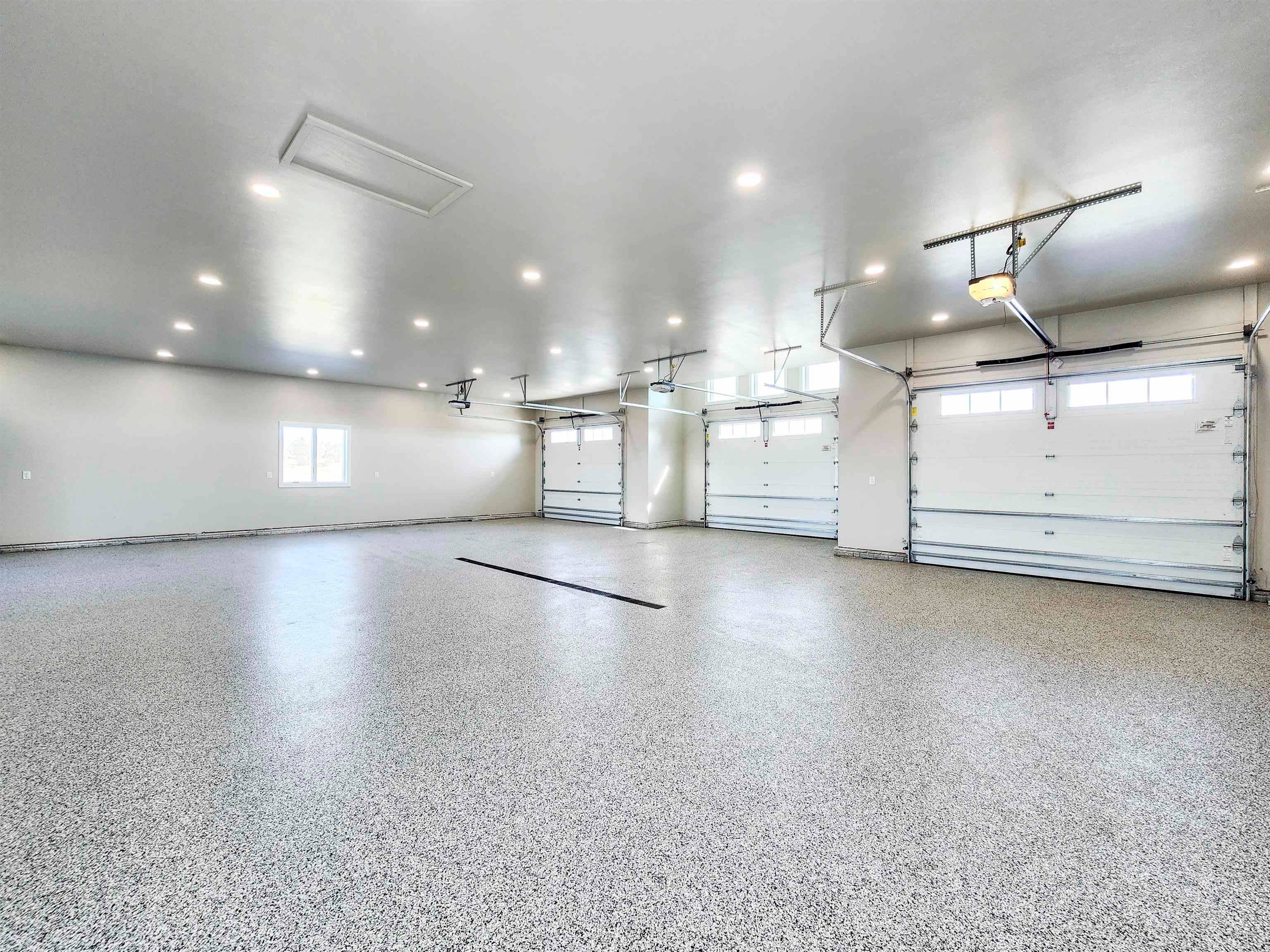 Norfolk, Nebraska, 68701, United States, 6 Bedrooms Bedrooms, ,6 BathroomsBathrooms,Residential,Active,2014968