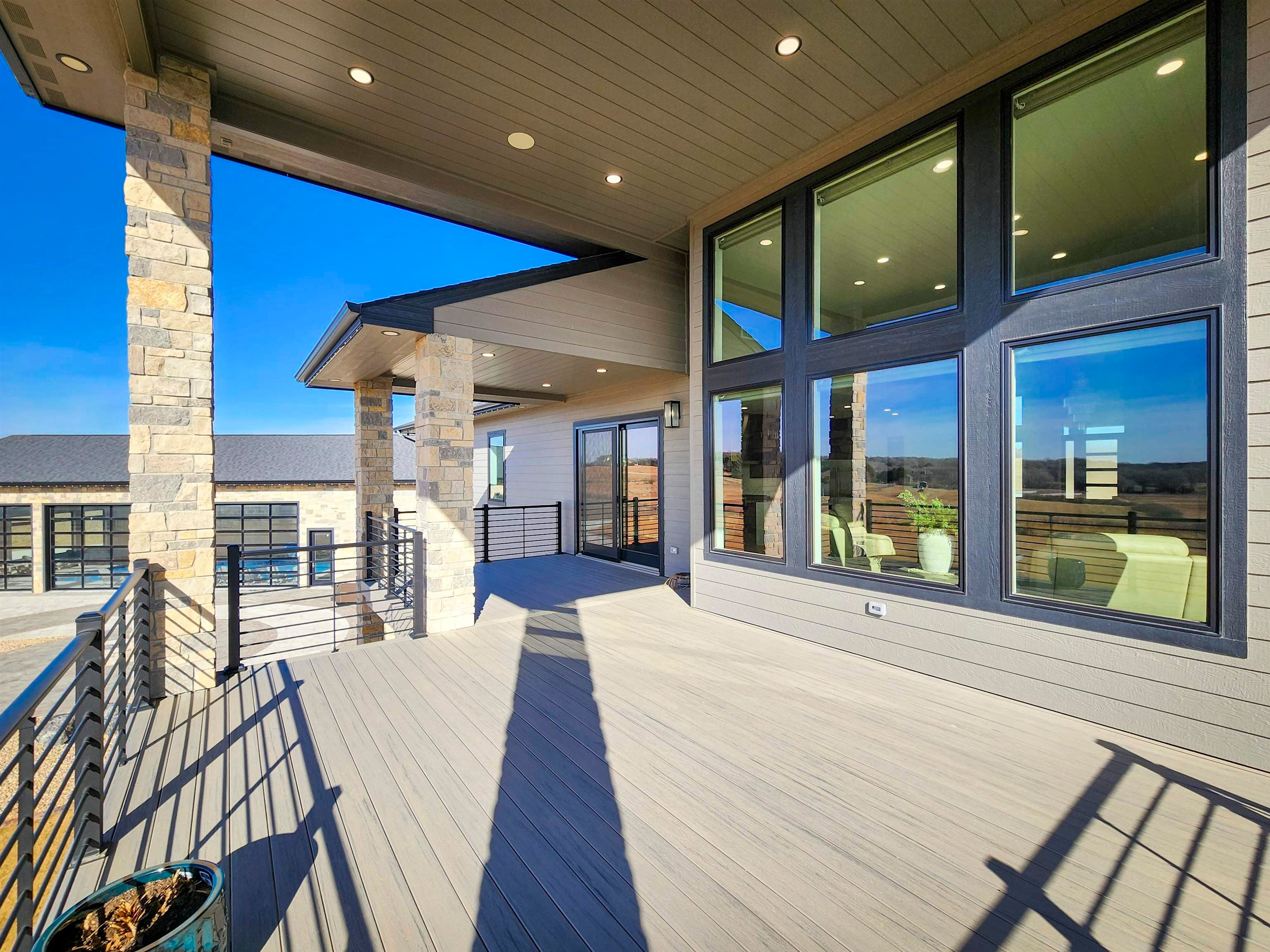 Norfolk, Nebraska, 68701, United States, 6 Bedrooms Bedrooms, ,6 BathroomsBathrooms,Residential,Active,2014968