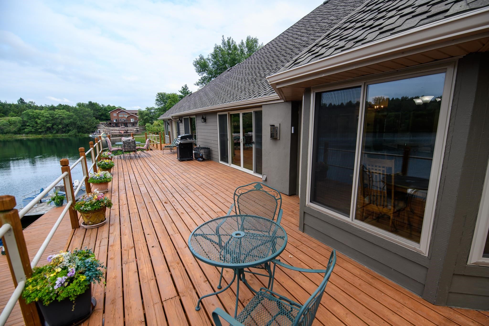 Meadow Grove, Nebraska, 68752, United States, 3 Bedrooms Bedrooms, ,4 BathroomsBathrooms,Residential,Active,1990640