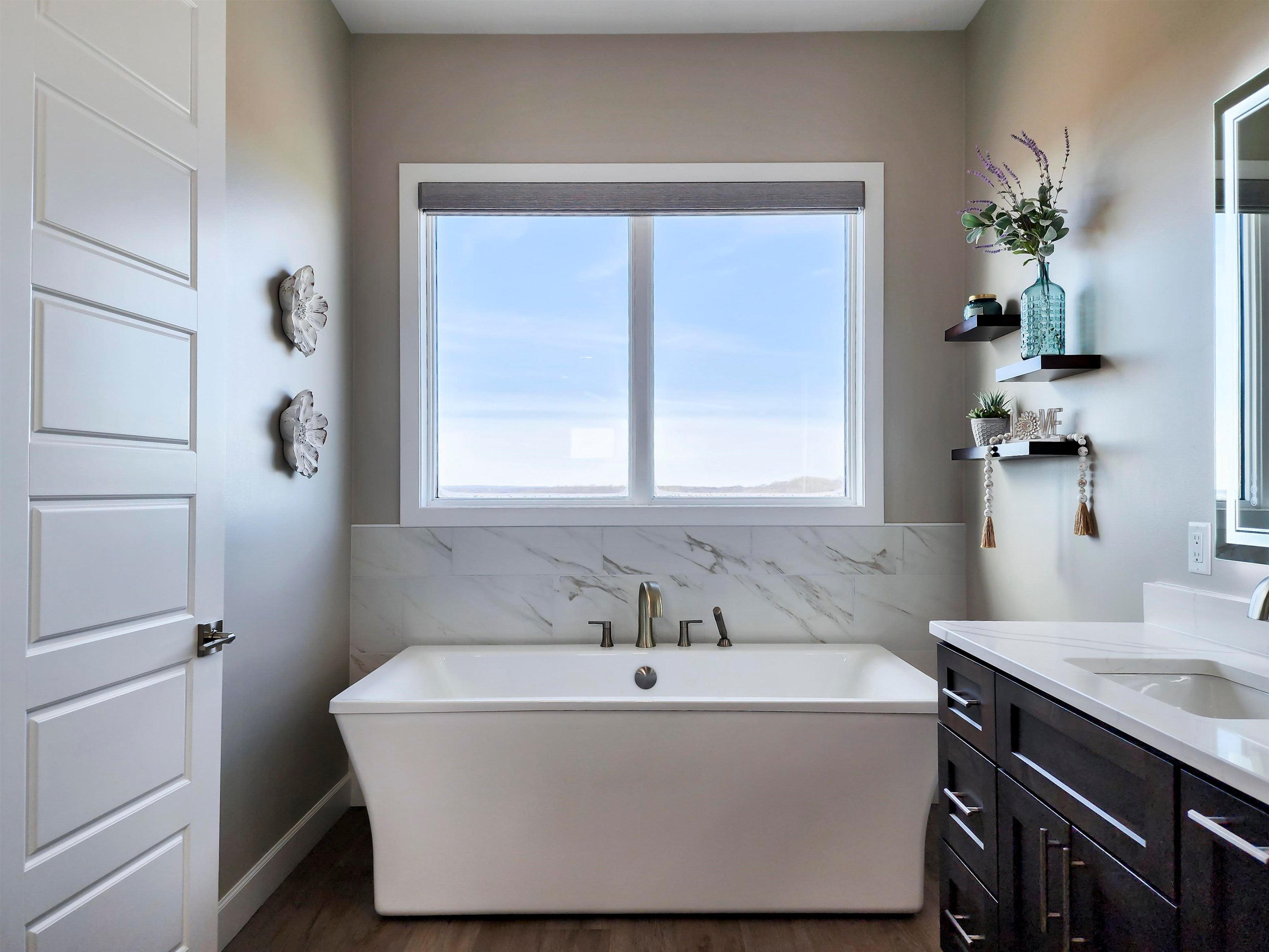 Norfolk, Nebraska, 68701, United States, 6 Bedrooms Bedrooms, ,6 BathroomsBathrooms,Residential,Active,2014968