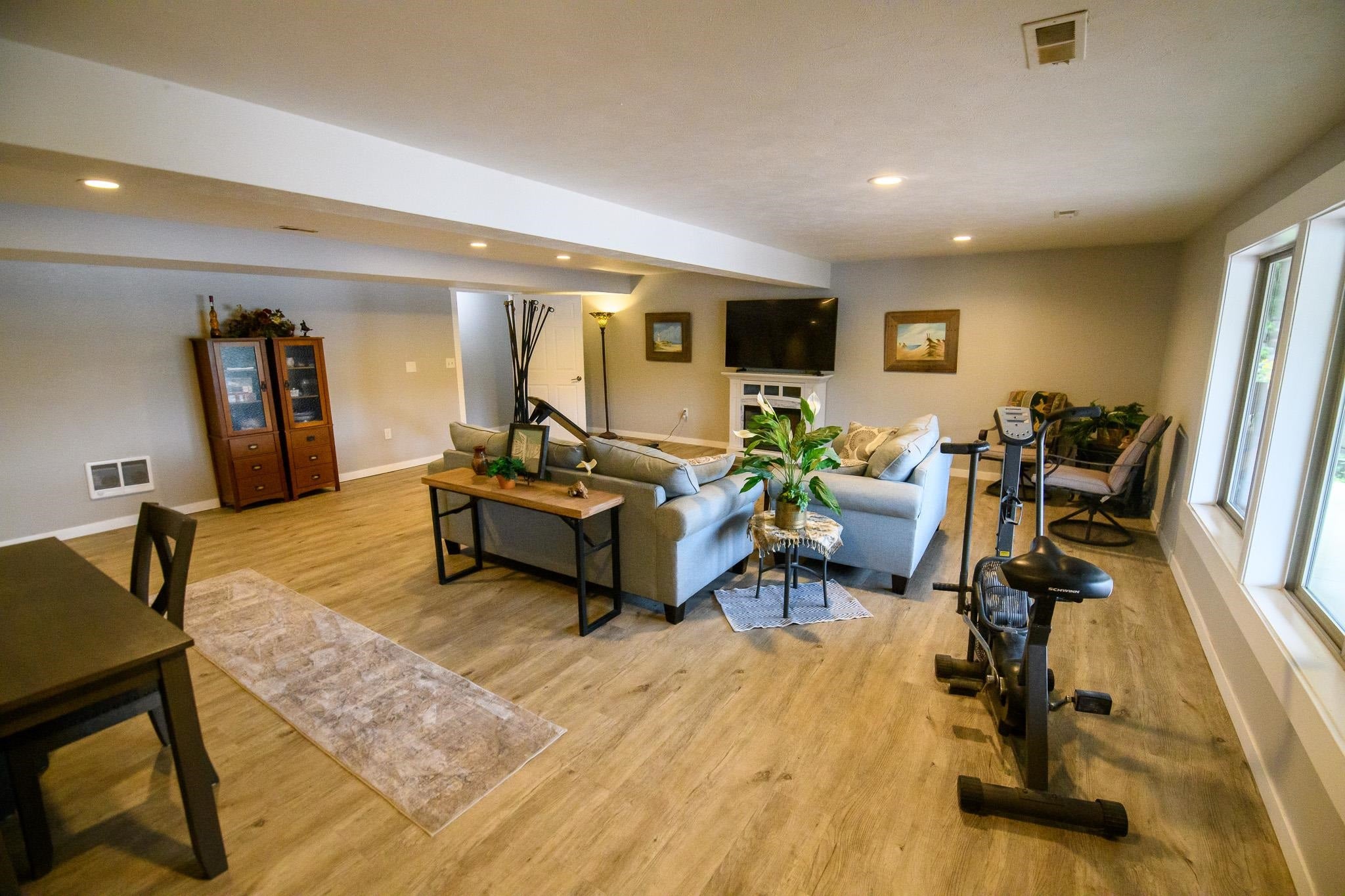 Meadow Grove, Nebraska, 68752, United States, 3 Bedrooms Bedrooms, ,4 BathroomsBathrooms,Residential,Active,1990640