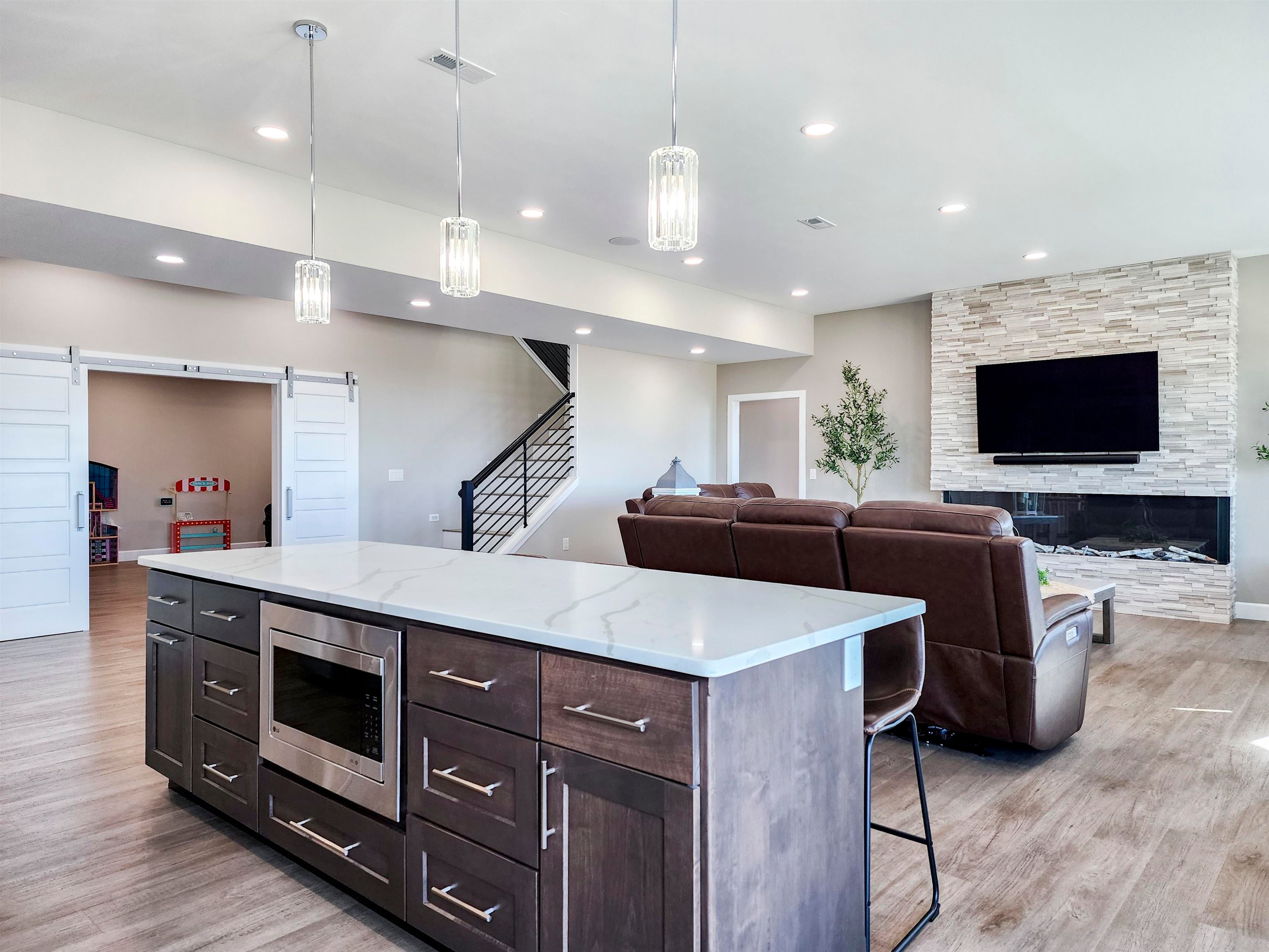 Norfolk, Nebraska, 68701, United States, 6 Bedrooms Bedrooms, ,6 BathroomsBathrooms,Residential,Active,2014968