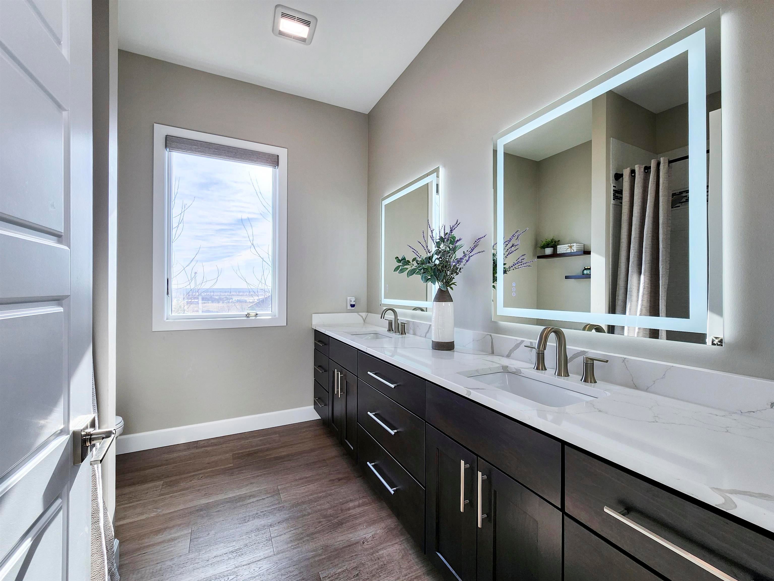 Norfolk, Nebraska, 68701, United States, 6 Bedrooms Bedrooms, ,6 BathroomsBathrooms,Residential,Active,2014968