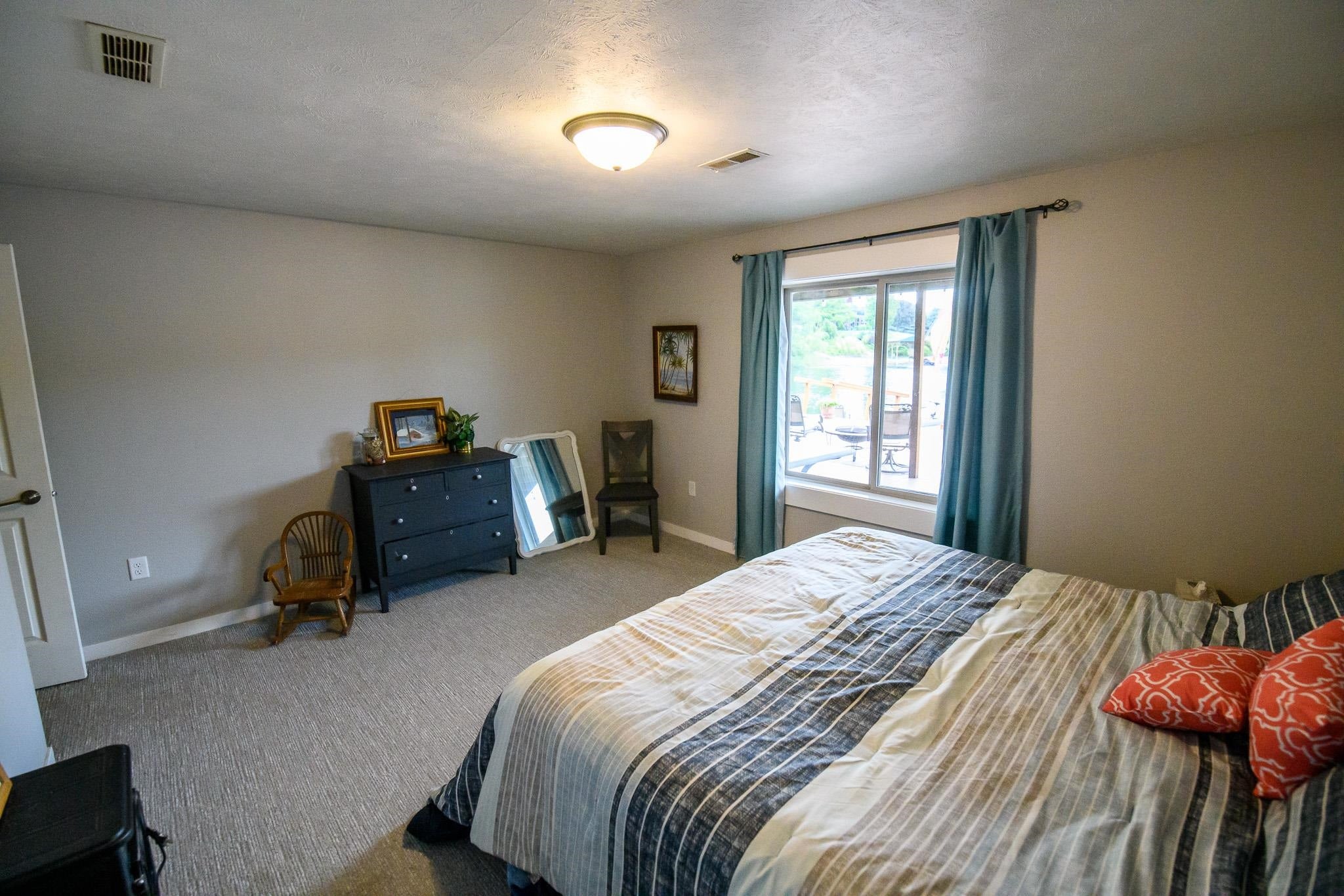 Meadow Grove, Nebraska, 68752, United States, 3 Bedrooms Bedrooms, ,4 BathroomsBathrooms,Residential,Active,1990640