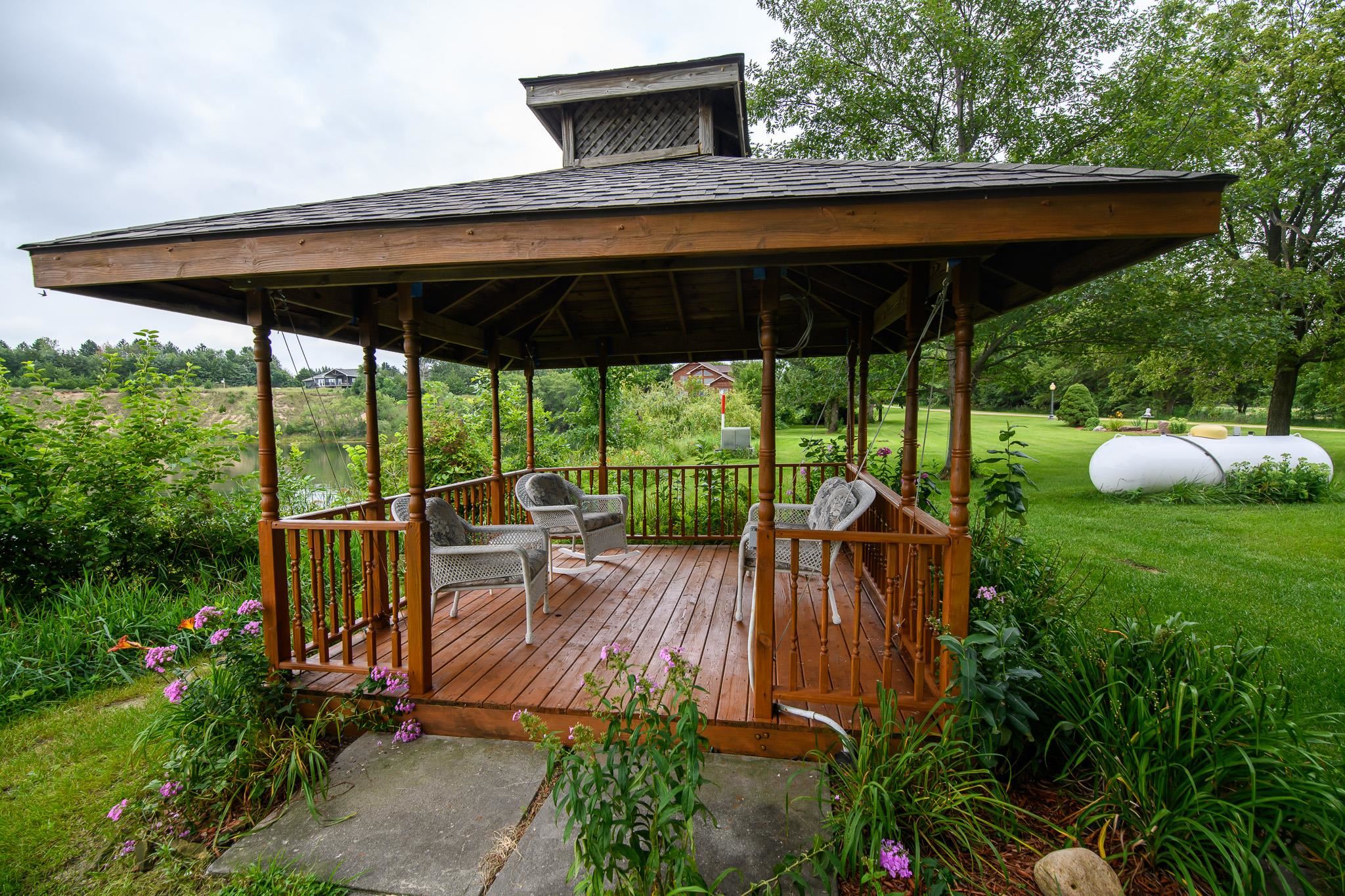 Meadow Grove, Nebraska, 68752, United States, 3 Bedrooms Bedrooms, ,4 BathroomsBathrooms,Residential,Active,1990640