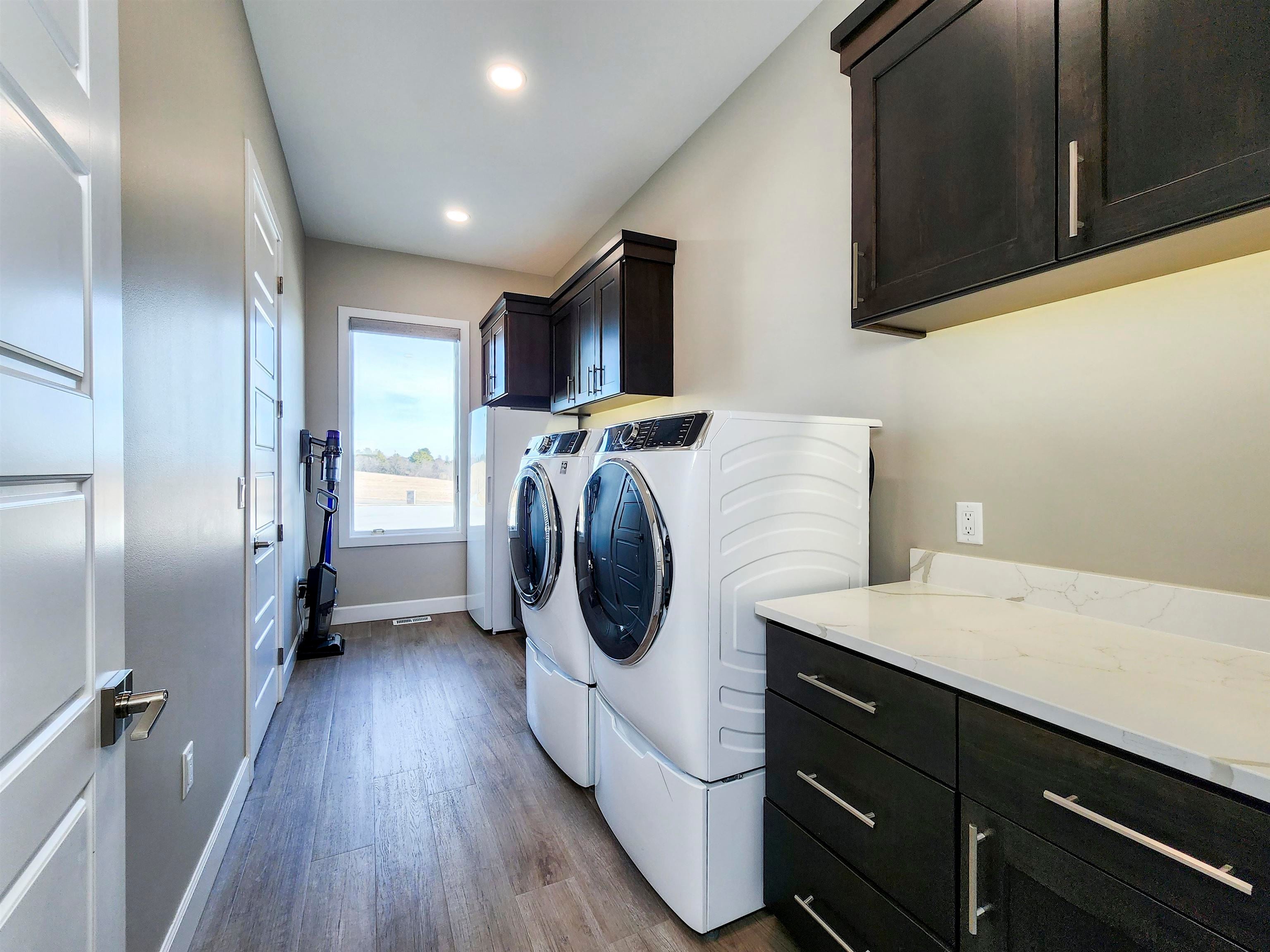 Norfolk, Nebraska, 68701, United States, 6 Bedrooms Bedrooms, ,6 BathroomsBathrooms,Residential,Active,2014968