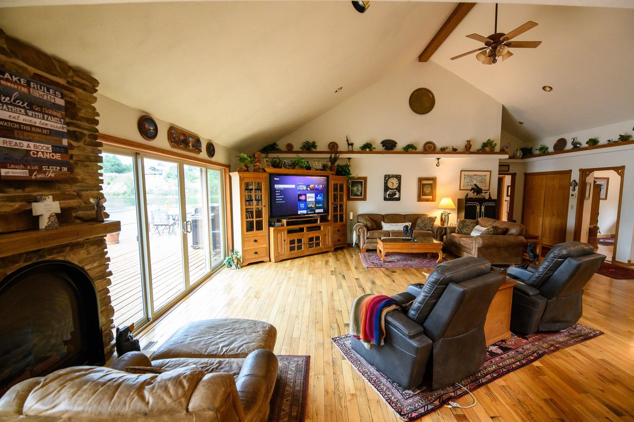 Meadow Grove, Nebraska, 68752, United States, 3 Bedrooms Bedrooms, ,4 BathroomsBathrooms,Residential,Active,1990640