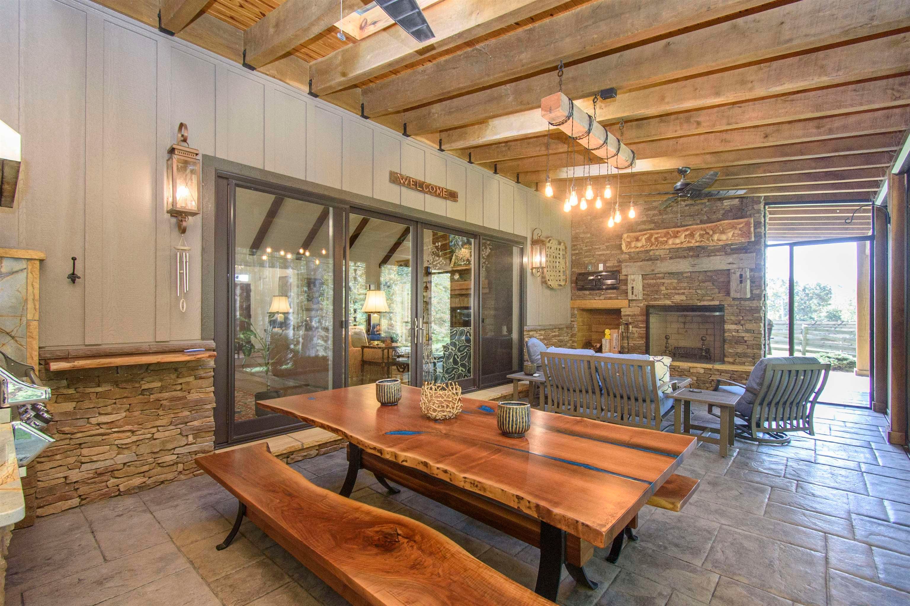 Catawba, Virginia, 24070, United States, 3 Bedrooms Bedrooms, ,3 BathroomsBathrooms,Residential,Active,1954410