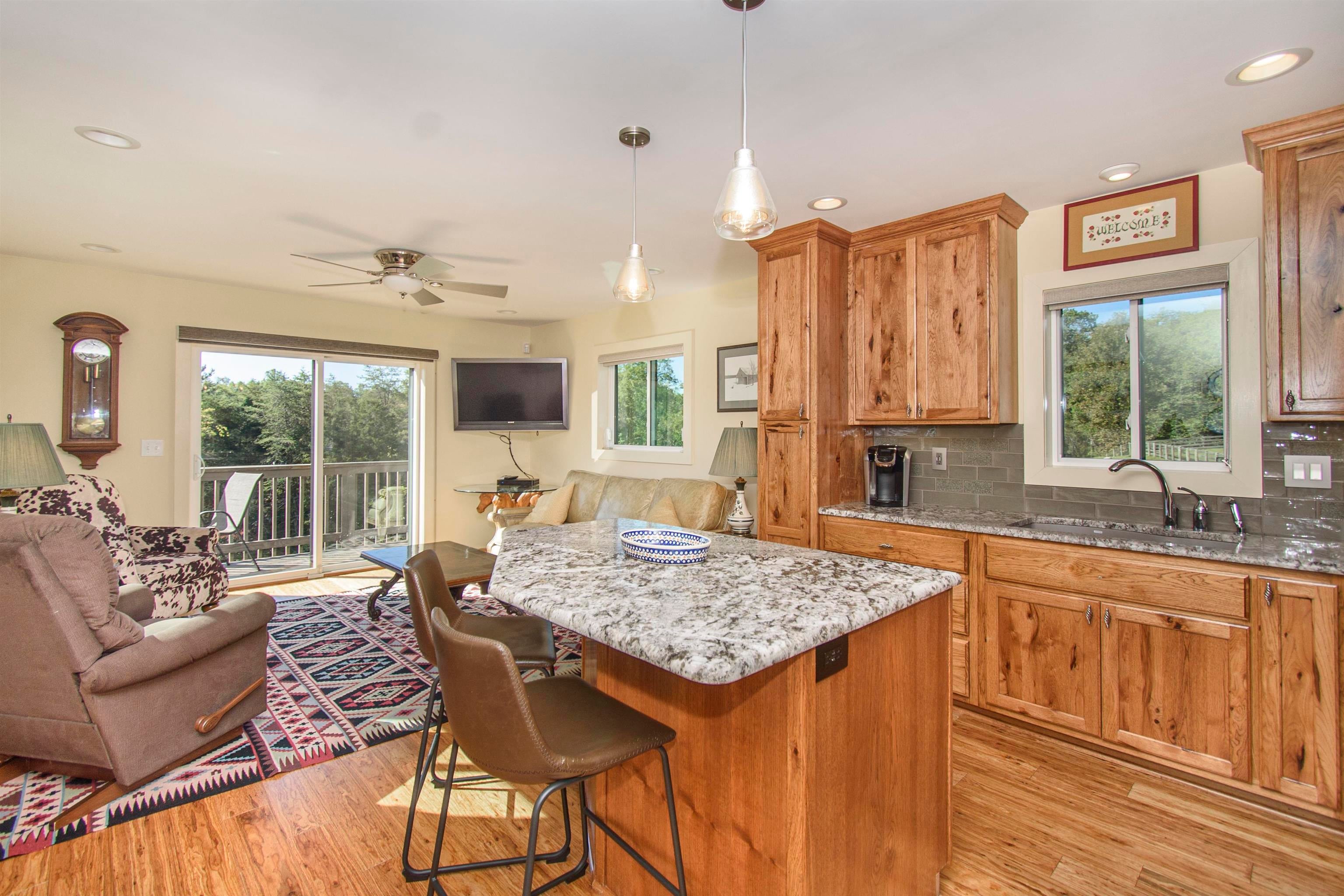 Catawba, Virginia, 24070, United States, 3 Bedrooms Bedrooms, ,3 BathroomsBathrooms,Residential,Active,1954410