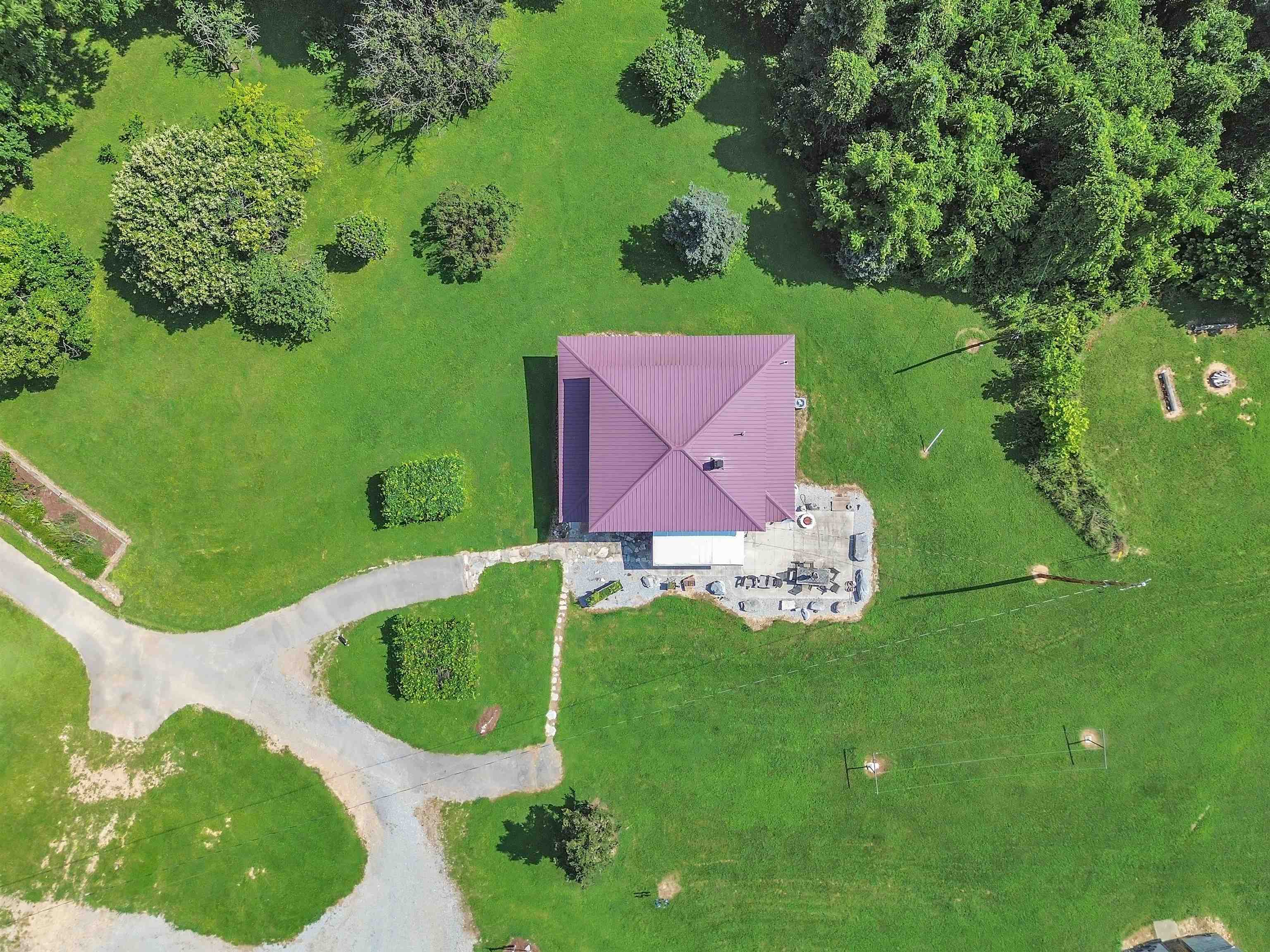 Narrows, Virginia, 24124, United States, 5 Bedrooms Bedrooms, ,2 BathroomsBathrooms,Residential,Active,1933877