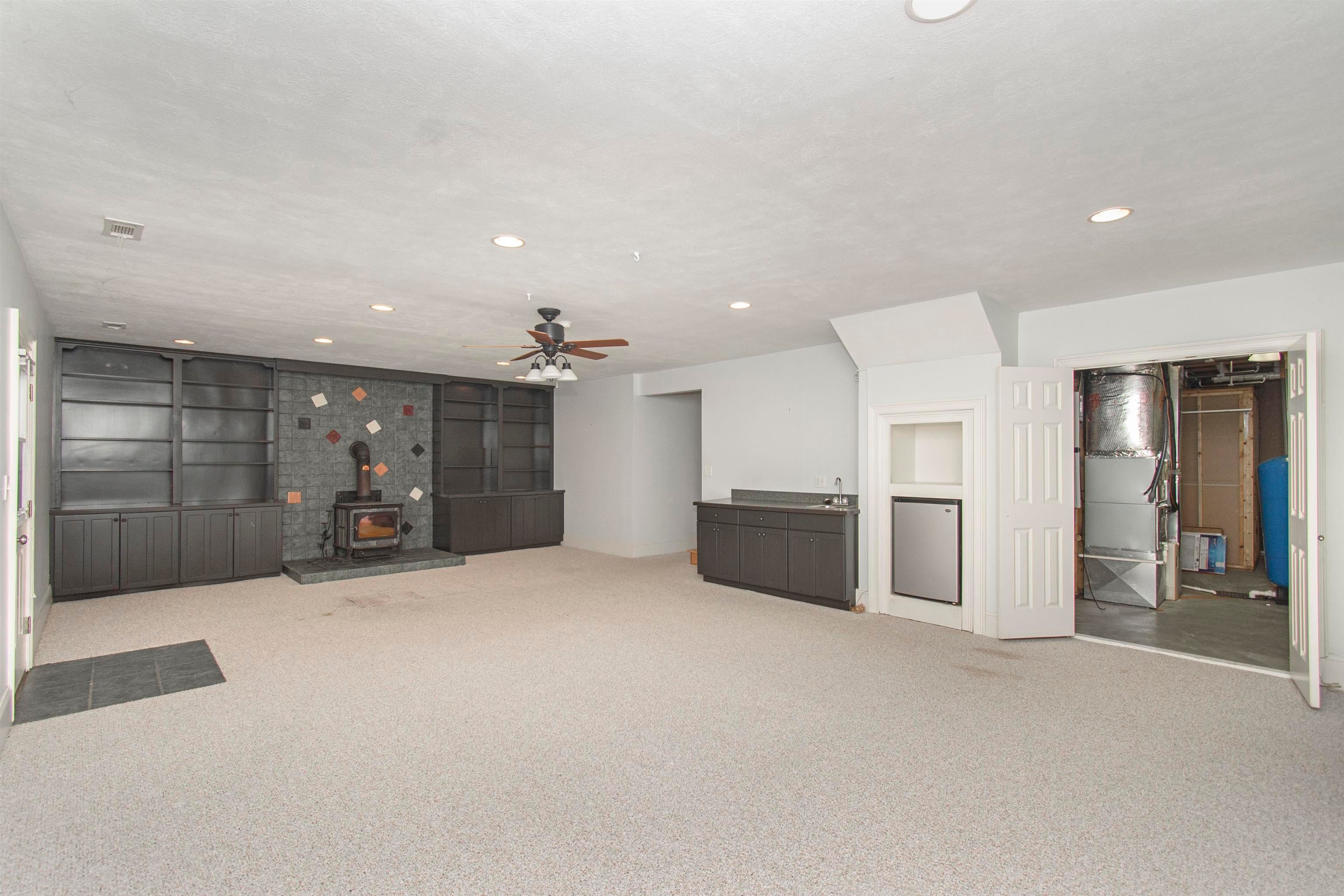 Catawba, Virginia, 24070, United States, 7 Bedrooms Bedrooms, ,6 BathroomsBathrooms,Residential,Active,1945210