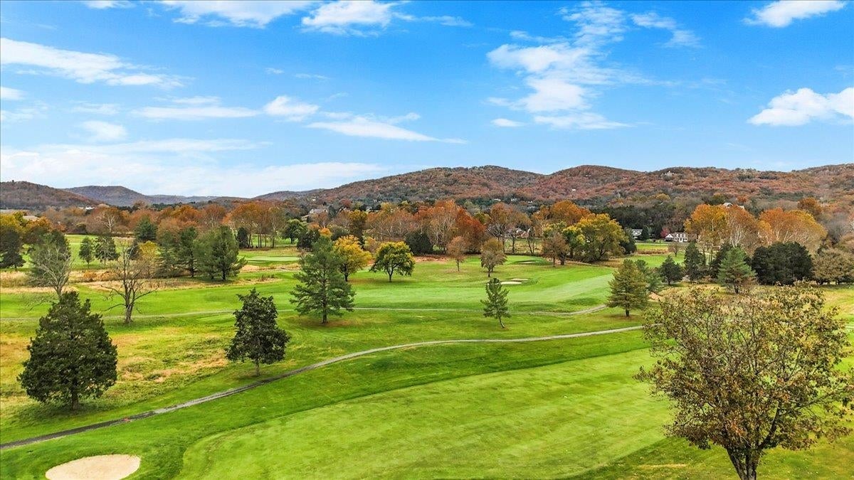 Blacksburg, Virginia, 24060, United States, 4 Bedrooms Bedrooms, ,4 BathroomsBathrooms,Residential,Active,1972134
