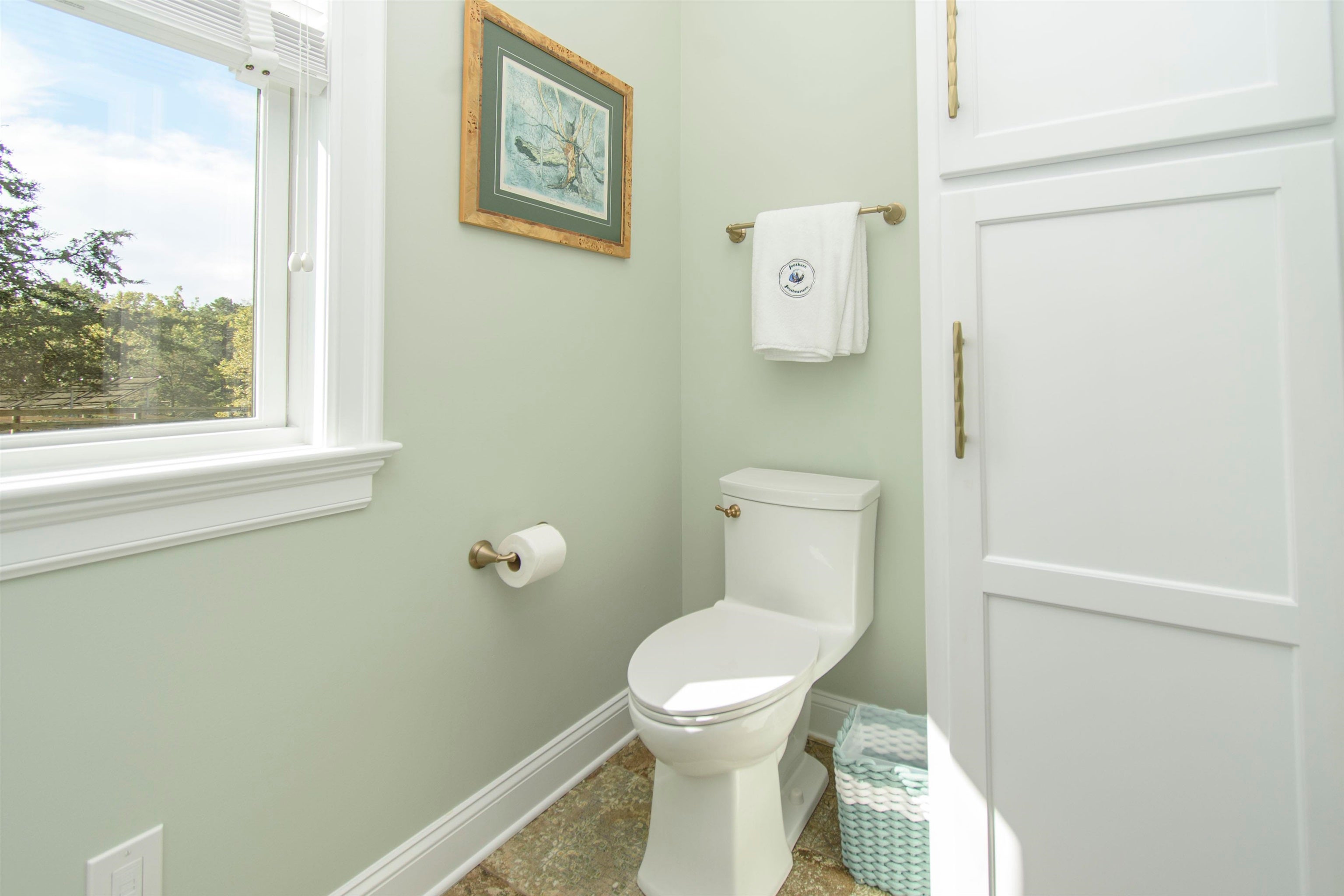 Catawba, Virginia, 24070, United States, 3 Bedrooms Bedrooms, ,3 BathroomsBathrooms,Residential,Active,1954410