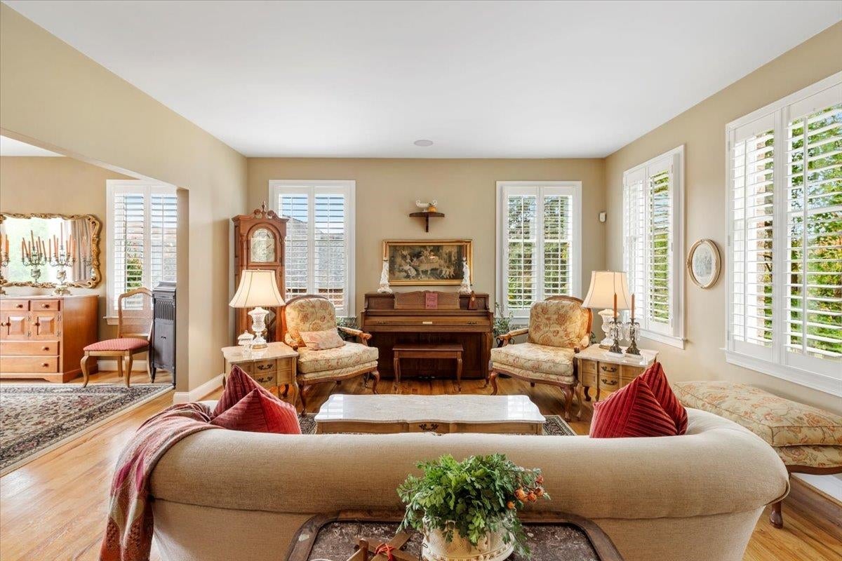 Blacksburg, Virginia, 24060, United States, 4 Bedrooms Bedrooms, ,4 BathroomsBathrooms,Residential,Active,1972134