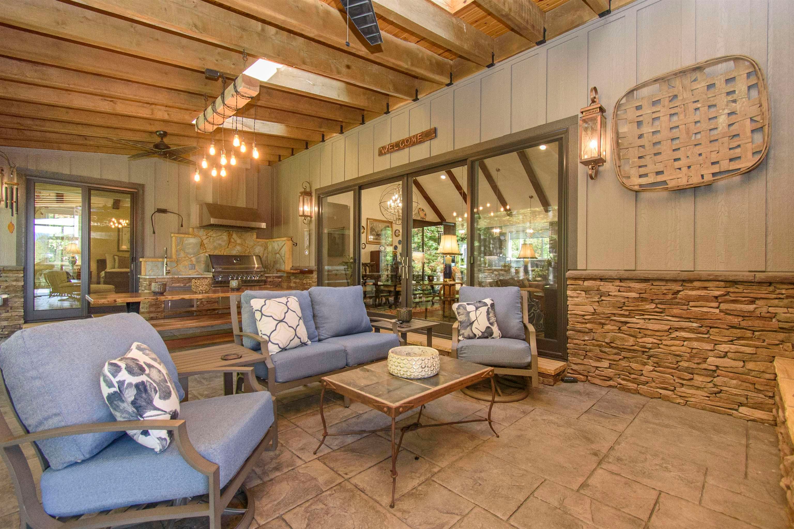 Catawba, Virginia, 24070, United States, 3 Bedrooms Bedrooms, ,3 BathroomsBathrooms,Residential,Active,1954410