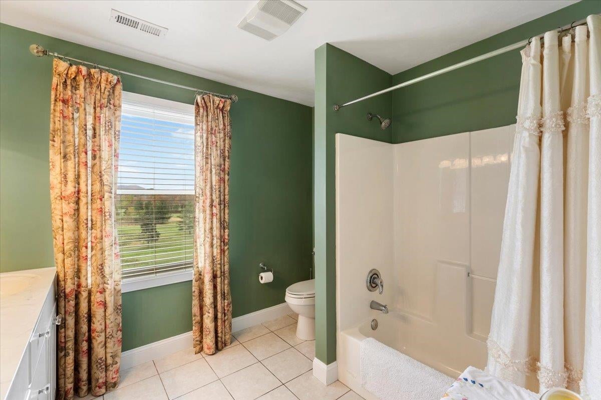 Blacksburg, Virginia, 24060, United States, 4 Bedrooms Bedrooms, ,4 BathroomsBathrooms,Residential,Active,1972134