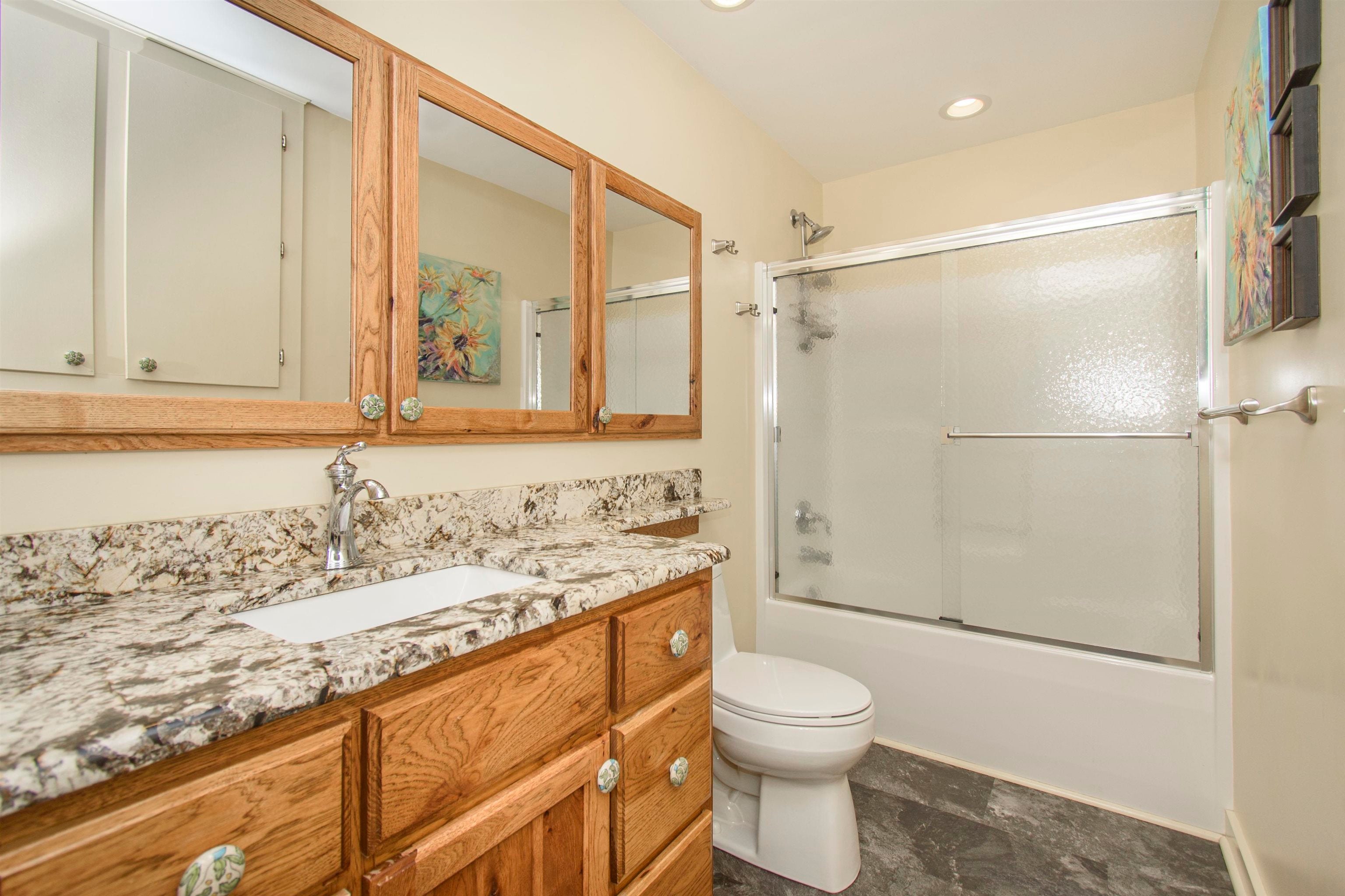 Catawba, Virginia, 24070, United States, 3 Bedrooms Bedrooms, ,3 BathroomsBathrooms,Residential,Active,1954410