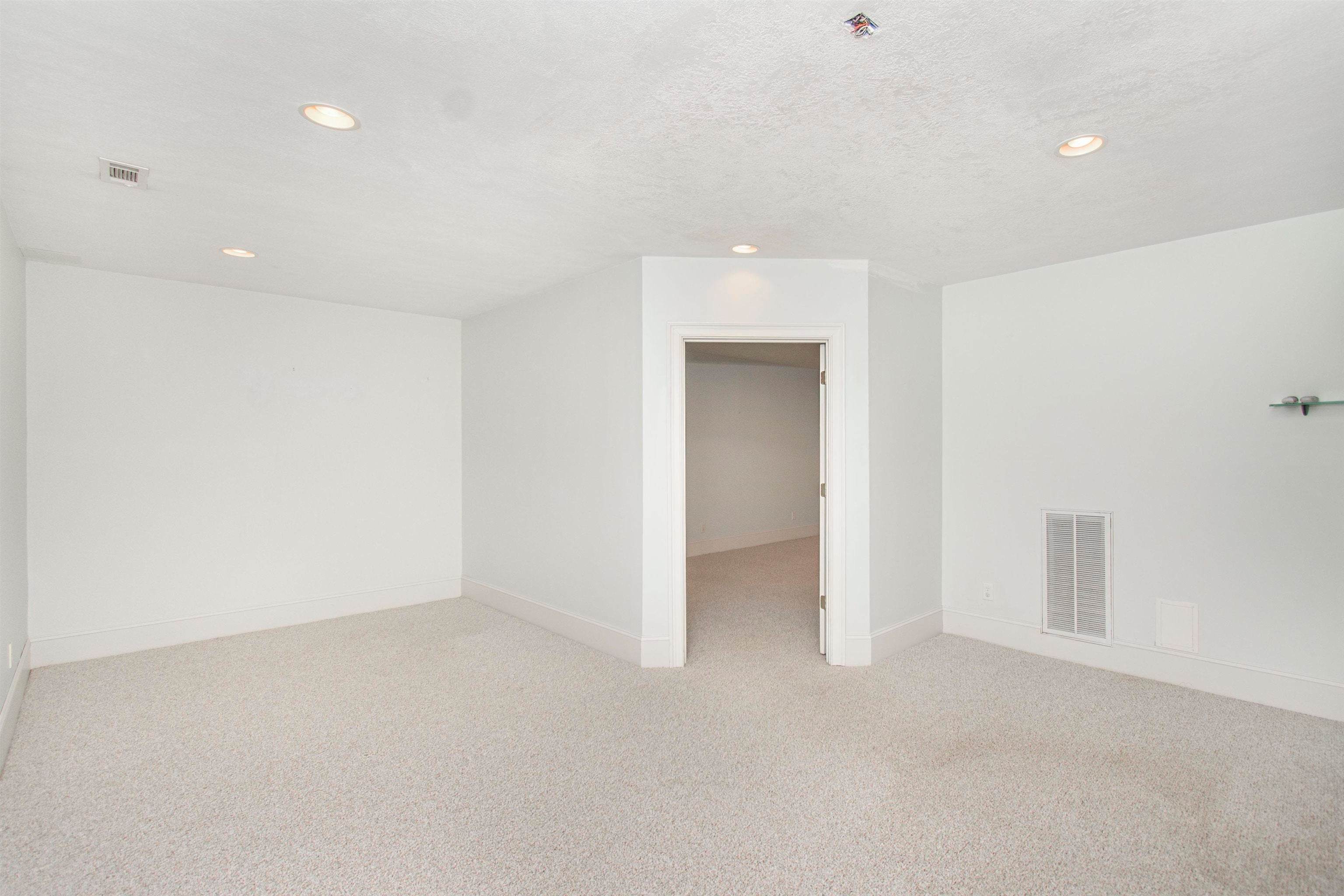 Catawba, Virginia, 24070, United States, 7 Bedrooms Bedrooms, ,6 BathroomsBathrooms,Residential,Active,1945210