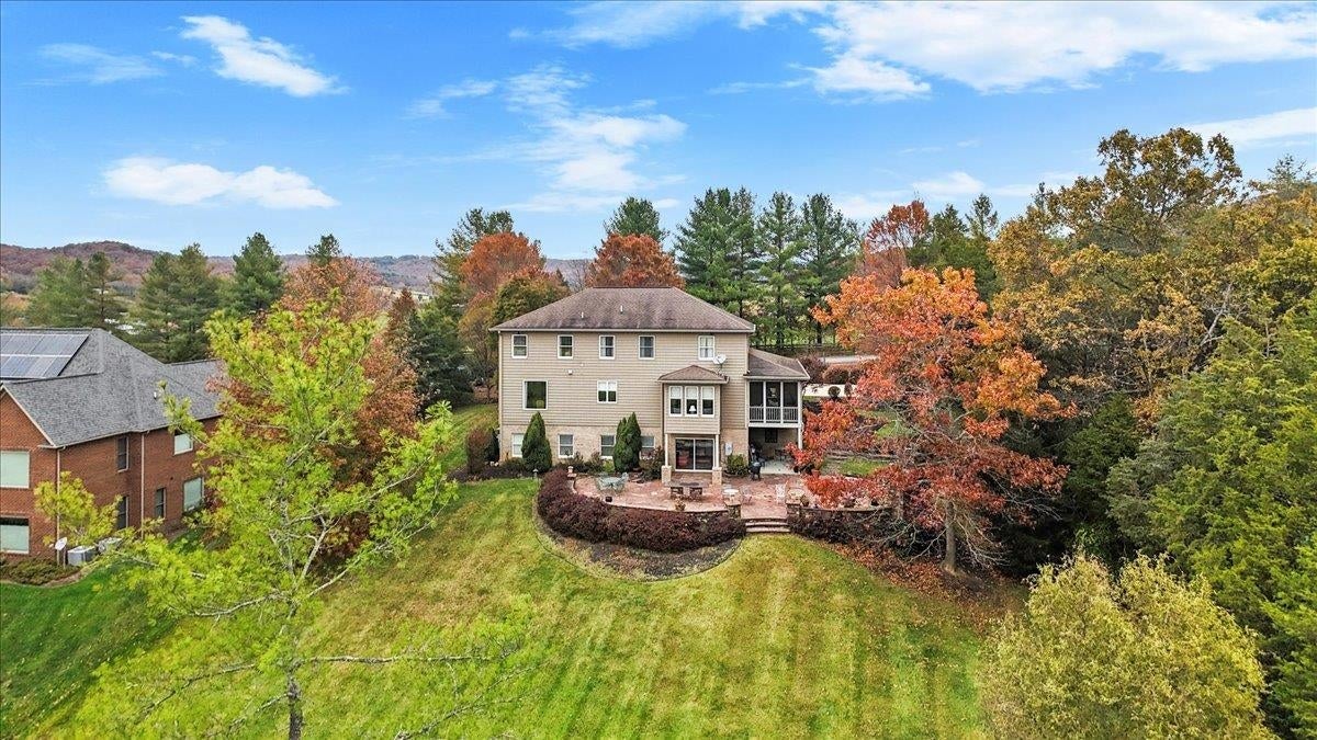 Blacksburg, Virginia, 24060, United States, 4 Bedrooms Bedrooms, ,4 BathroomsBathrooms,Residential,Active,1972134