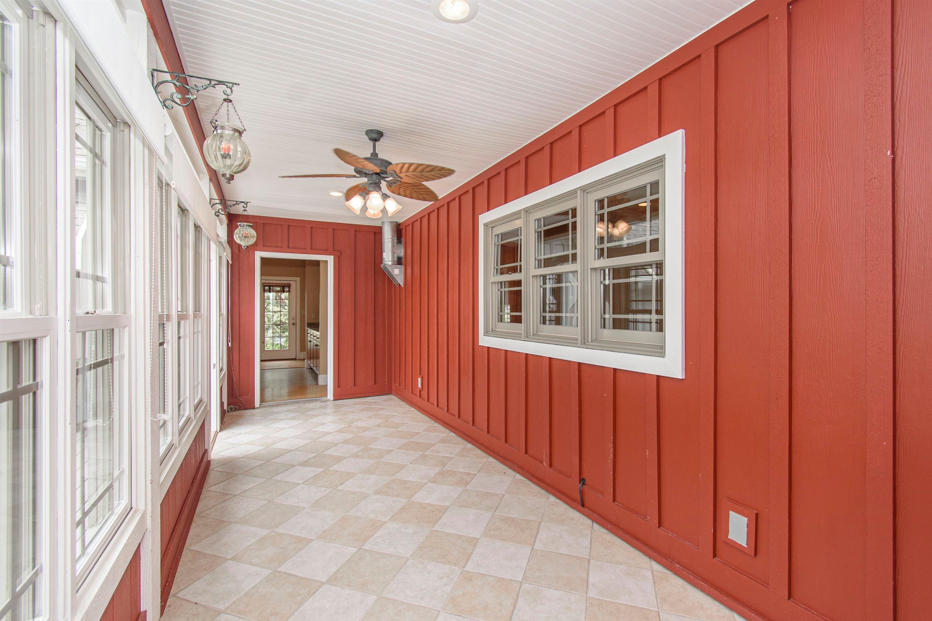 Catawba, Virginia, 24070, United States, 7 Bedrooms Bedrooms, ,6 BathroomsBathrooms,Residential,Active,1945210