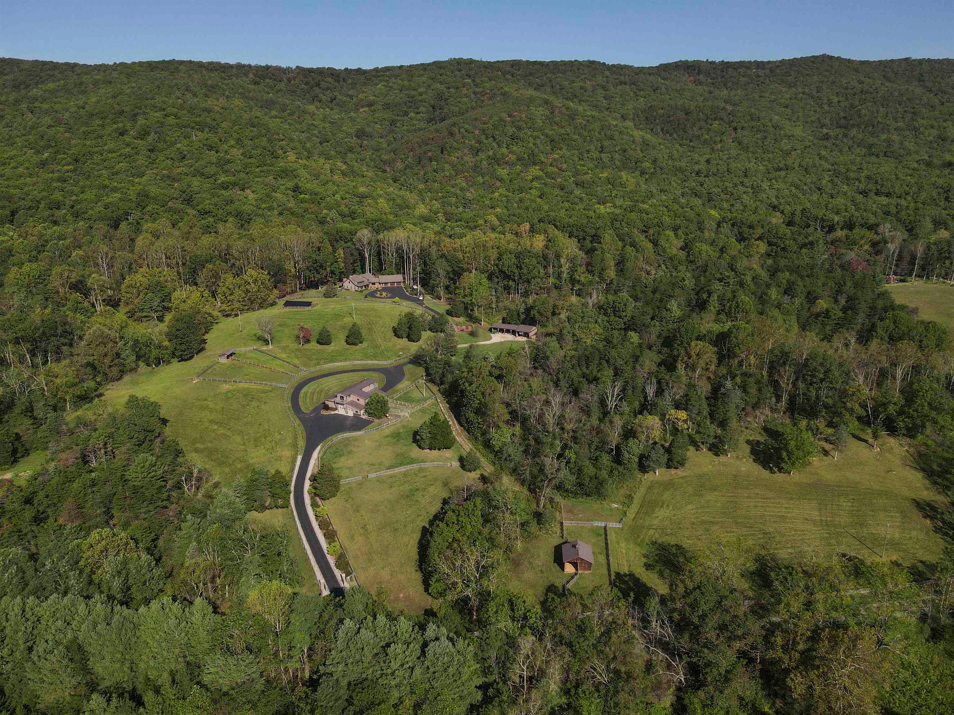 Catawba, Virginia, 24070, United States, 3 Bedrooms Bedrooms, ,3 BathroomsBathrooms,Residential,Active,1954410