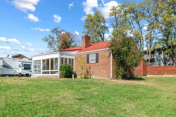 206 BROCE DR, BLACKSBURG, VA 24060, photo 2 of 26