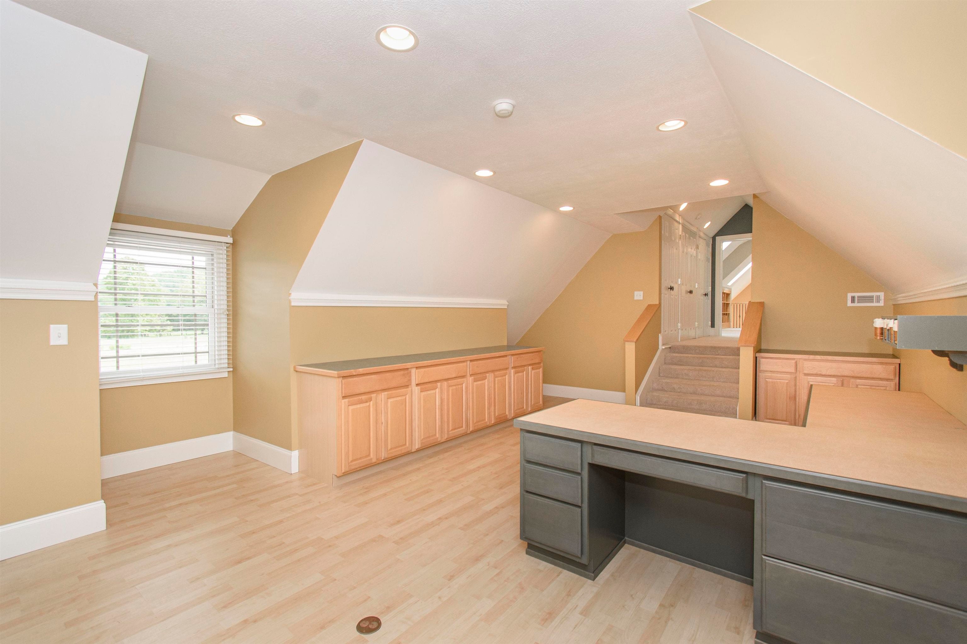 Catawba, Virginia, 24070, United States, 7 Bedrooms Bedrooms, ,6 BathroomsBathrooms,Residential,Active,1945210