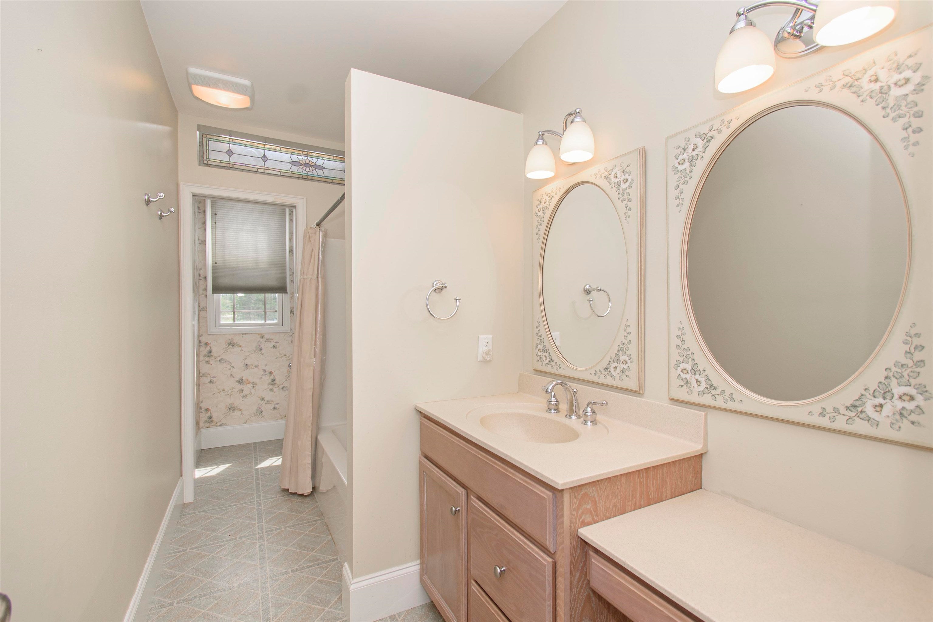 Catawba, Virginia, 24070, United States, 7 Bedrooms Bedrooms, ,6 BathroomsBathrooms,Residential,Active,1945210