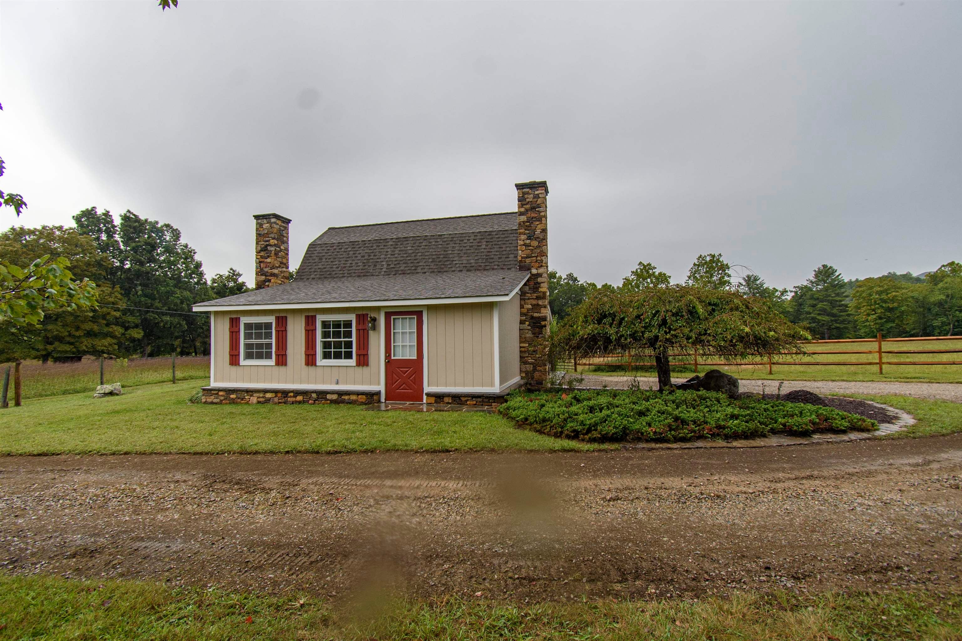 Catawba, Virginia, 24070, United States, 7 Bedrooms Bedrooms, ,6 BathroomsBathrooms,Residential,Active,1945210