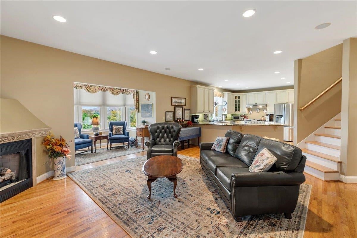 Blacksburg, Virginia, 24060, United States, 4 Bedrooms Bedrooms, ,4 BathroomsBathrooms,Residential,Active,1972134