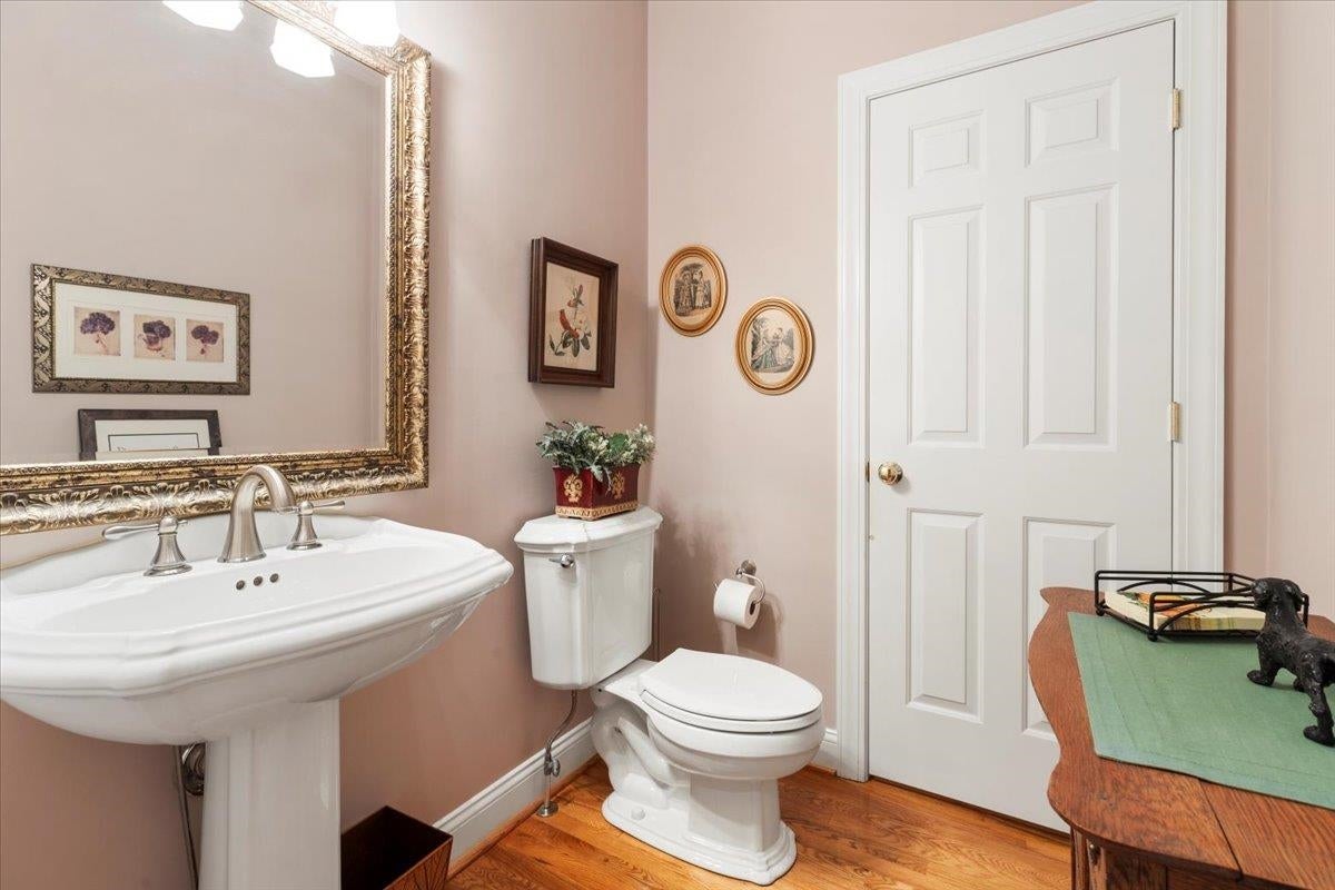 Blacksburg, Virginia, 24060, United States, 4 Bedrooms Bedrooms, ,4 BathroomsBathrooms,Residential,Active,1972134