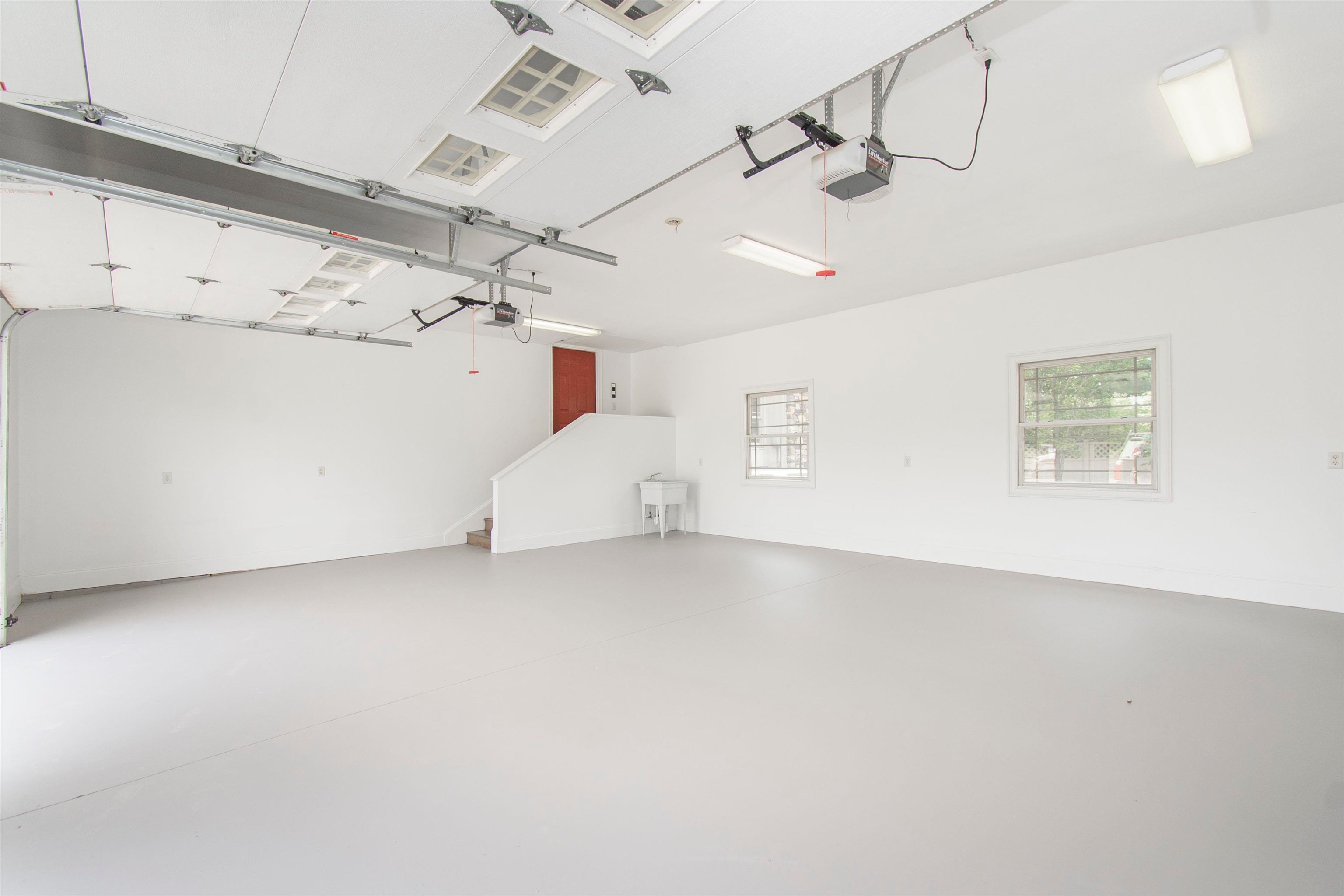 Catawba, Virginia, 24070, United States, 7 Bedrooms Bedrooms, ,6 BathroomsBathrooms,Residential,Active,1945210