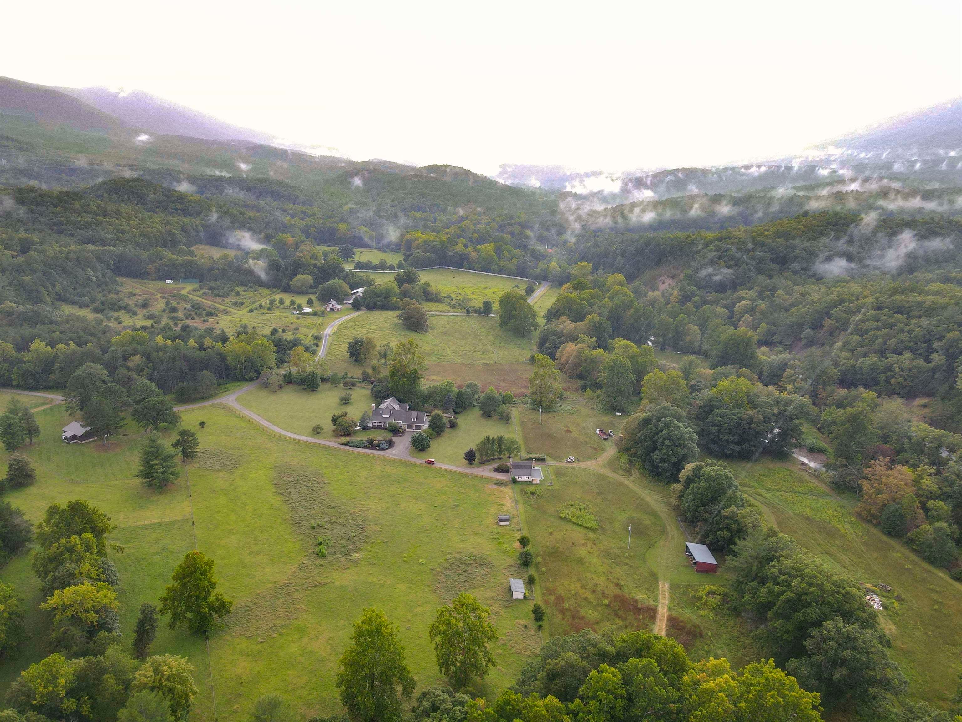 Catawba, Virginia, 24070, United States, 7 Bedrooms Bedrooms, ,6 BathroomsBathrooms,Residential,Active,1945210