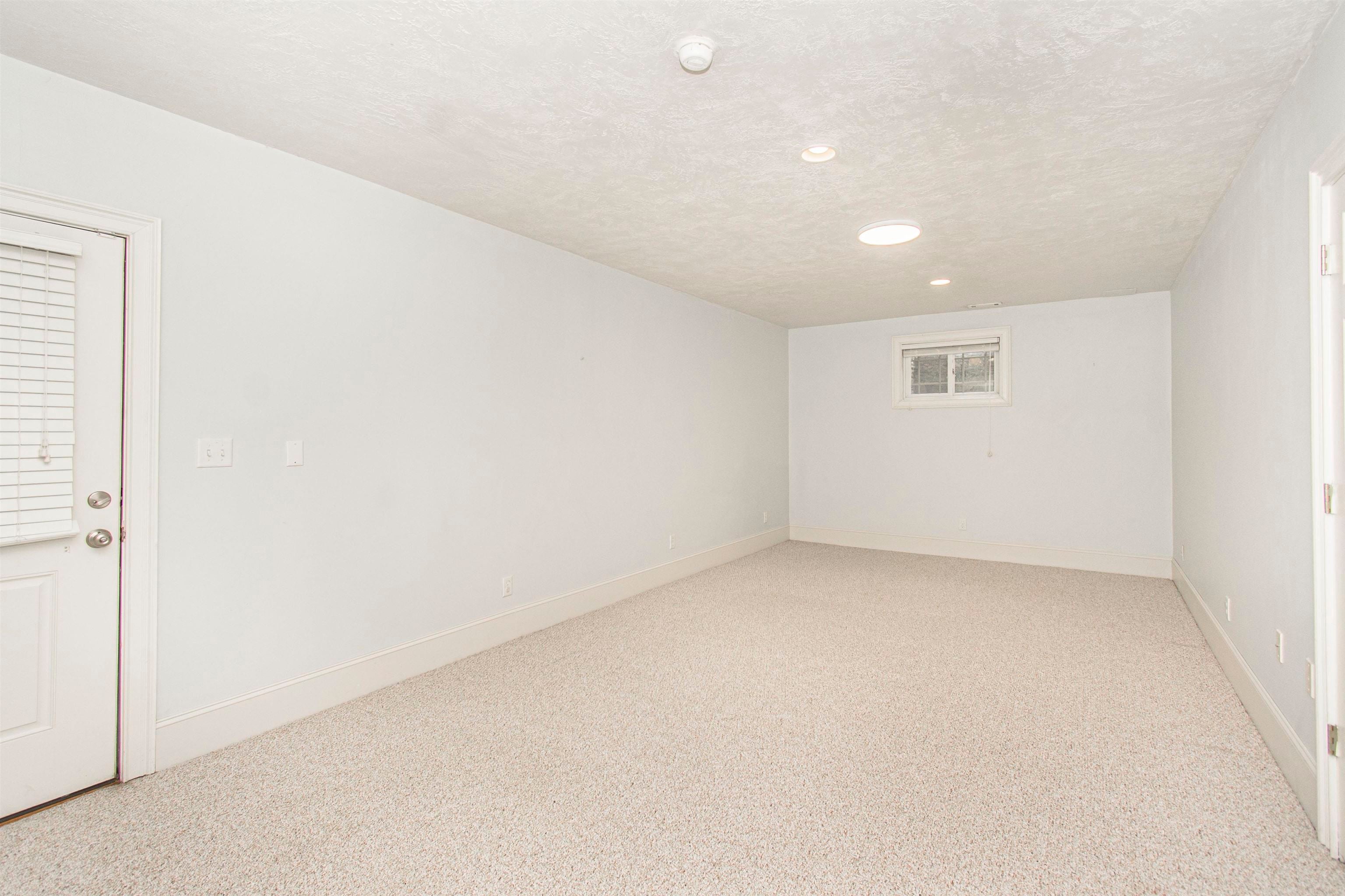 Catawba, Virginia, 24070, United States, 7 Bedrooms Bedrooms, ,6 BathroomsBathrooms,Residential,Active,1945210